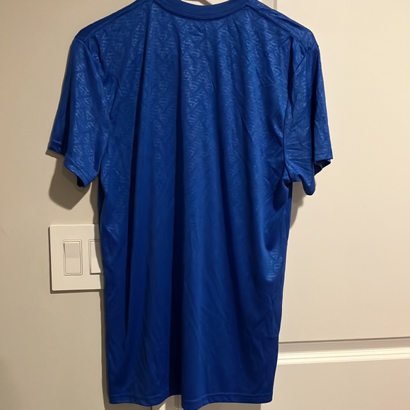 Superman T-Shirt - Picture 5 of 9